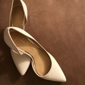 Jessica Simpson heel